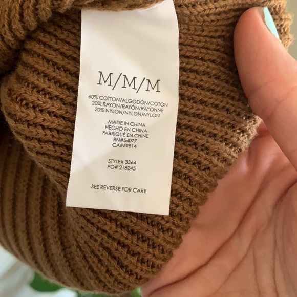 Cabi Sweater - Picture 5 of 6